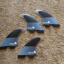 FCS surfboard fins