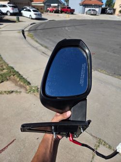Toyota 4runner side mirror