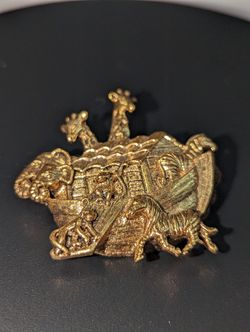 Gold Tone Noah's Ark Brooch.