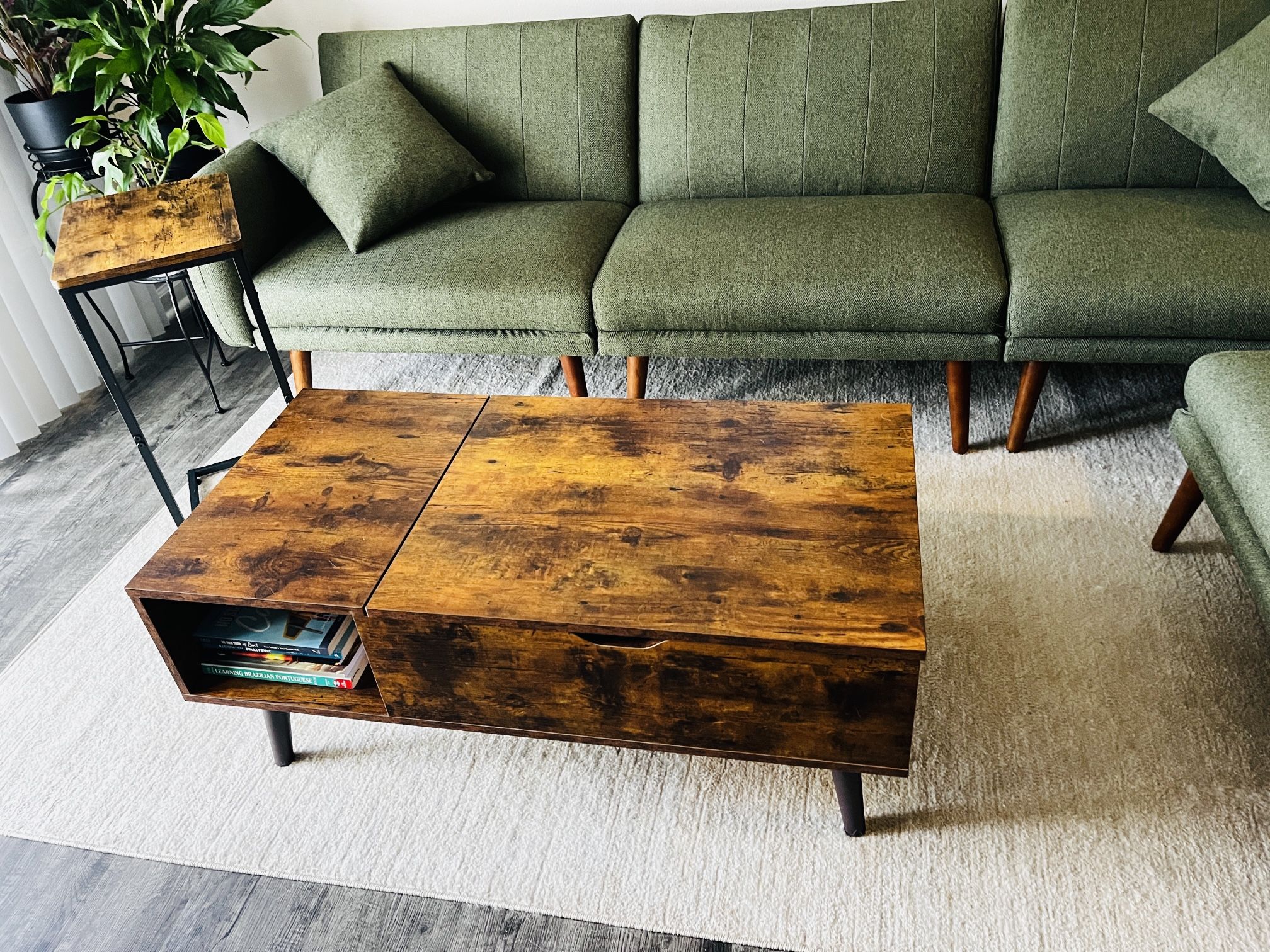 Mid Century modern Style Coffee Table