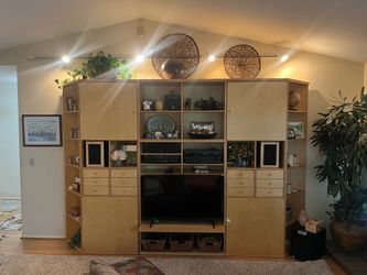 Wall unit