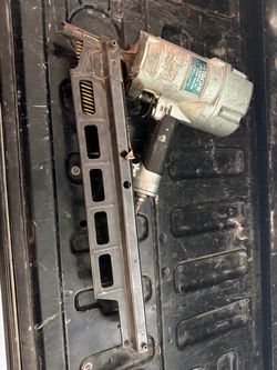 Hitachi NR 83A2