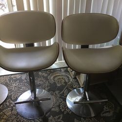 Bar Stools, 2 Matching, Hydraulic,, chrome And White 