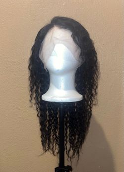 ✨ BRAND NEW 24” 13x6 HUMAN HAIR BLEND LACE FRONTAL WIG ✨