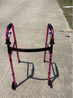 🚨 FOR SALE – Mobility Equipment 🚨  ♿ Pink Folding Walker – Lightweight, adjustable height, and easy to transport. Great for daily use and extra supp
