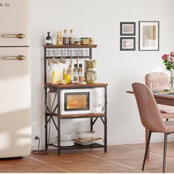 Baker Rack New On Box Or Assambled $55