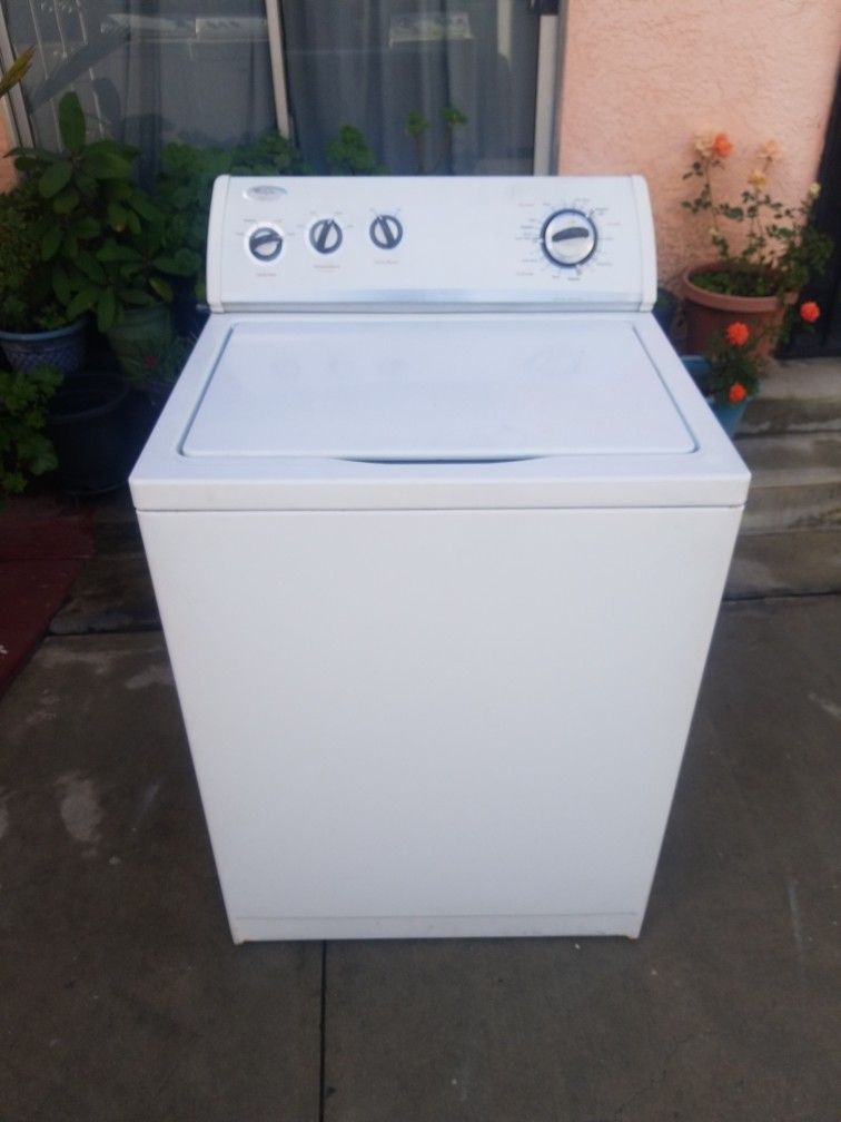 Vendo Lavadora Marca Whirpool Trabajando Muy Bien Y Muy Limpia Lista Para Usarla