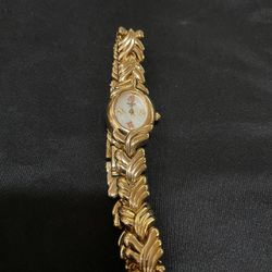 Black Hills Gold Plate Watch For Ladies In Great Condition, Real Gold! for Sale  in Tucson, AZ - OfferUp