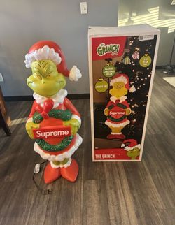 Supreme x Grinch 3 Foot Christmas Decoration LED