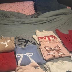 Bow Sweaters And Sweatshirts 