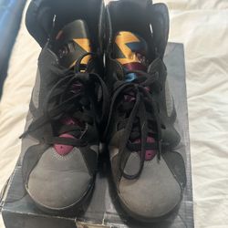 Jordan Bordo 6s Size 7y