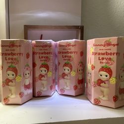 Sonny Angel Strawberry Love Series 
