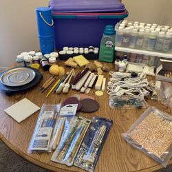 Paint/Ceramics Supplies Assortment