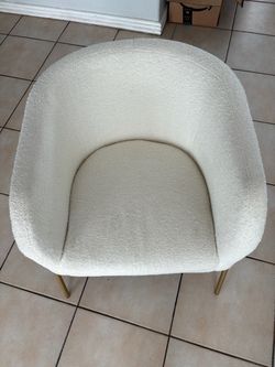 Living room single chair