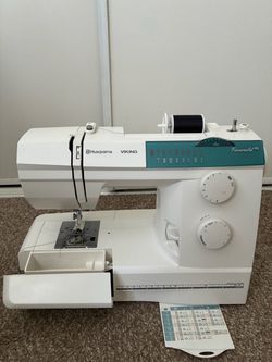 Husqvarna Viking Emerald 116 Sewing Machine