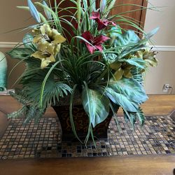 Flower Arrangement Central Piece ( Regular Price Is $132)