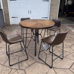 Table And Chairs
