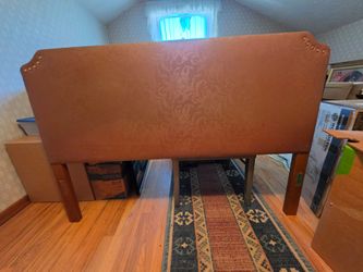 Mcm Vinyl mauve headboard
54"w x 37.25"h