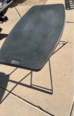 Pop-Up Table