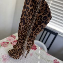 ShoeDazzle Cha-Ching Knee High leopard Rhinestone Platform Boots 