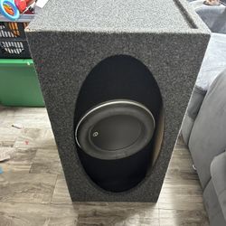 JL Audio 12W7AE Subwoofer In HO Box