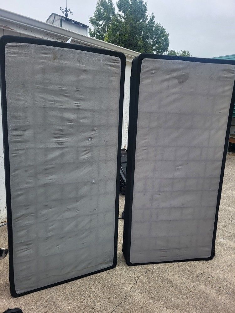2 Twin Box Spring Mattress