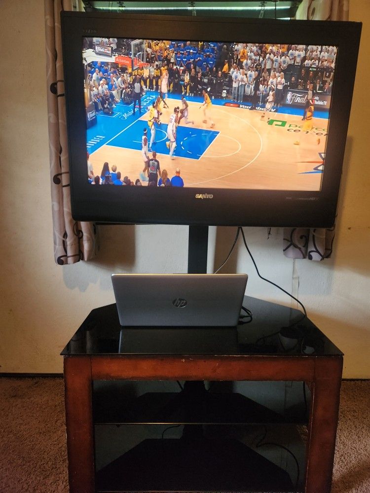 Corner TV Stand + Sanyo 32" Vizon LCD HDTV