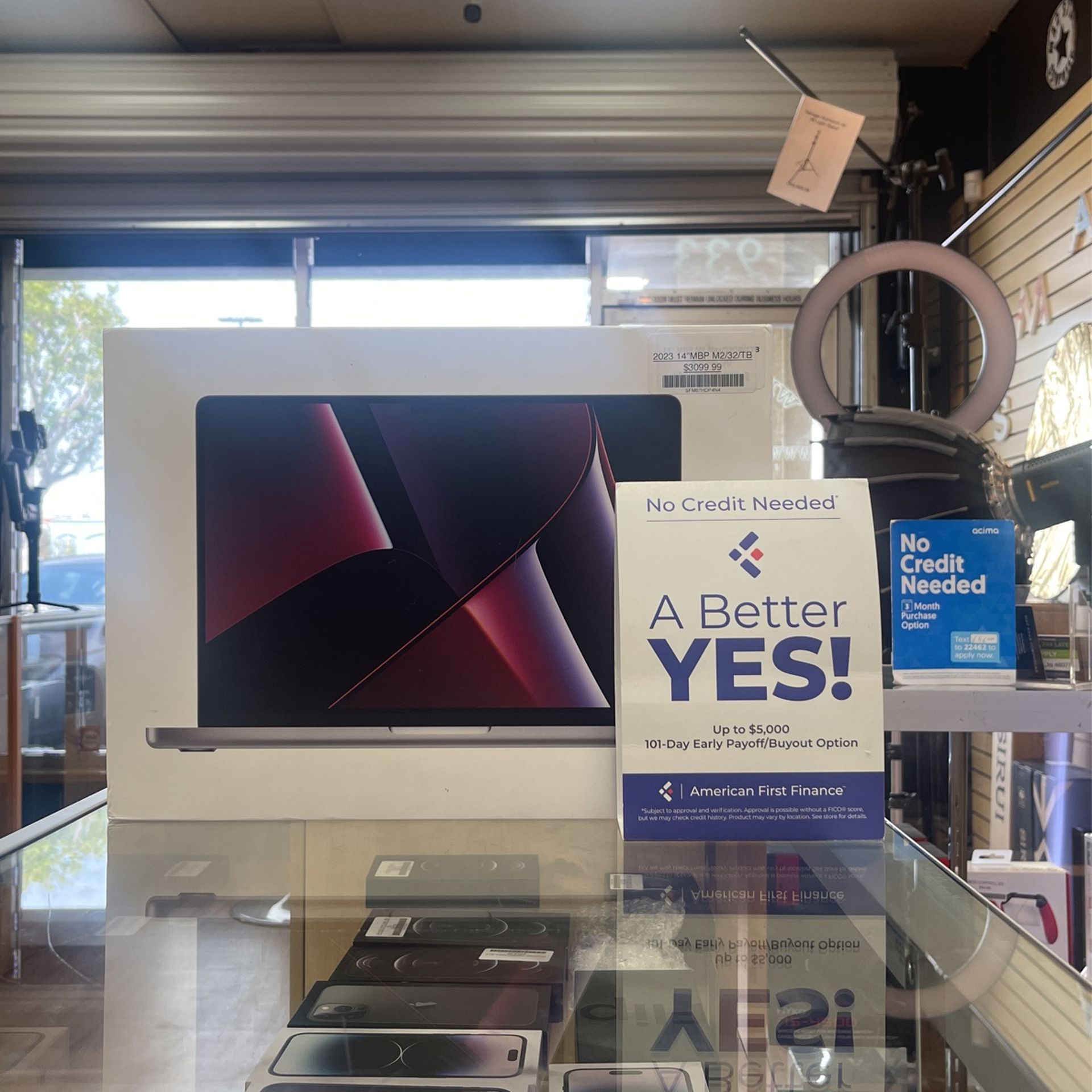 14”MacBook Pro M2 Max 32gb Ram TB SSD