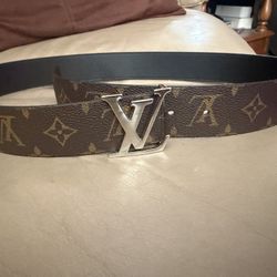 Louis Vuitton Belt reversible 