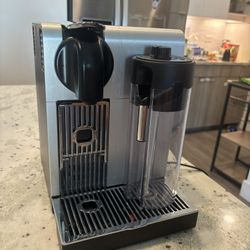 Nespresso DeLongui