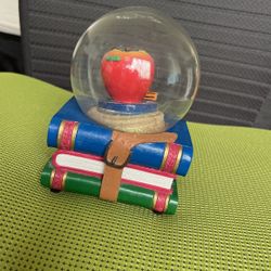 Sankyo Musical Snow Globe Apple With Worm Sitting On Books 