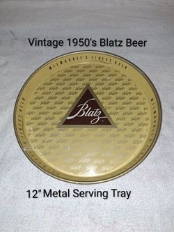 Vintage Blatz Beer Metal Serving Tray In Excellent Condition