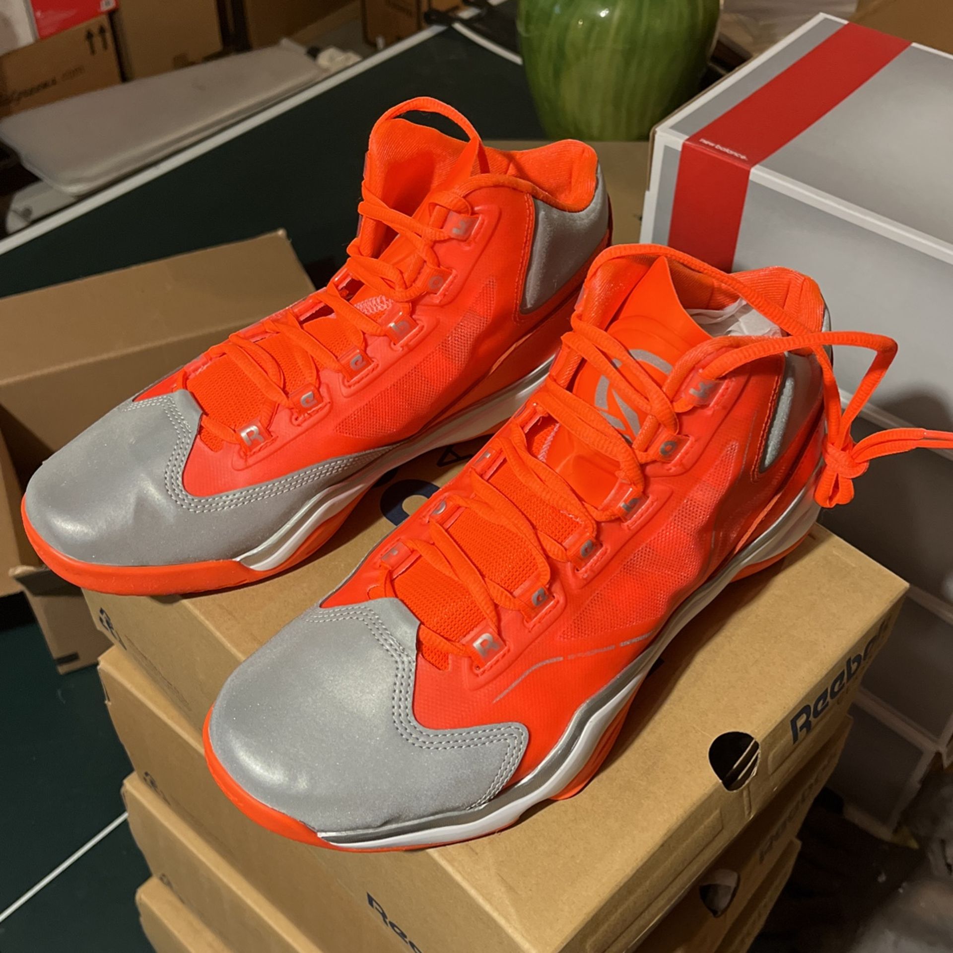 reebok sneaker shoes size 10 or 10.5