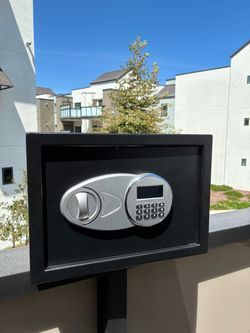 Steel Safe with Digital Keypad and Physical Key
