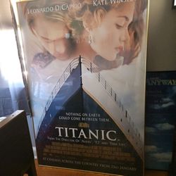 TITANIC  L eonardo DI Caprio and Kate.Framed Poster