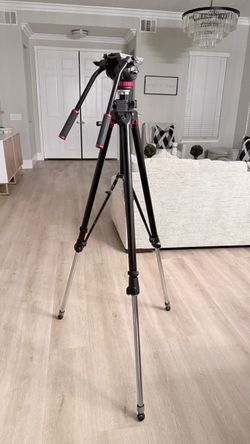 Professional Video Camera Tripod with Fluid Head