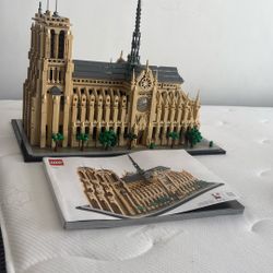 LEGO De Notre Dam 
