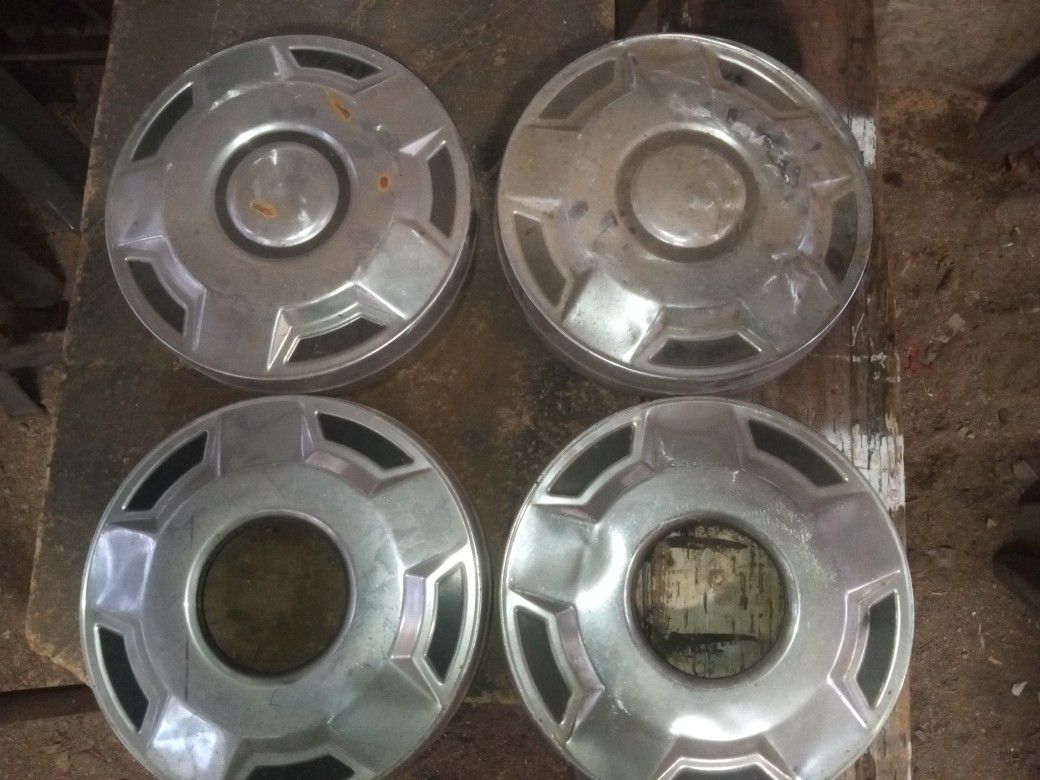 Ford F-150 Dog Dish Hubcaps  4x4