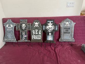 5 Home Depot Halloween tombstones  metal