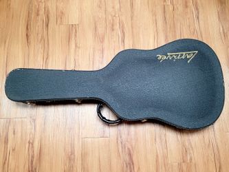 Larrivee Deluxe Hard Shell Archtop Case for OM / 000 Size Acoustic Guitar