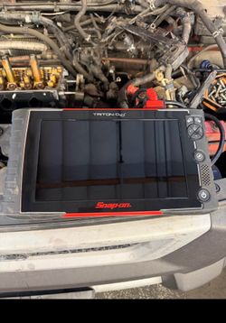 Snap on triton d10