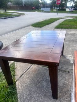 Dining room table