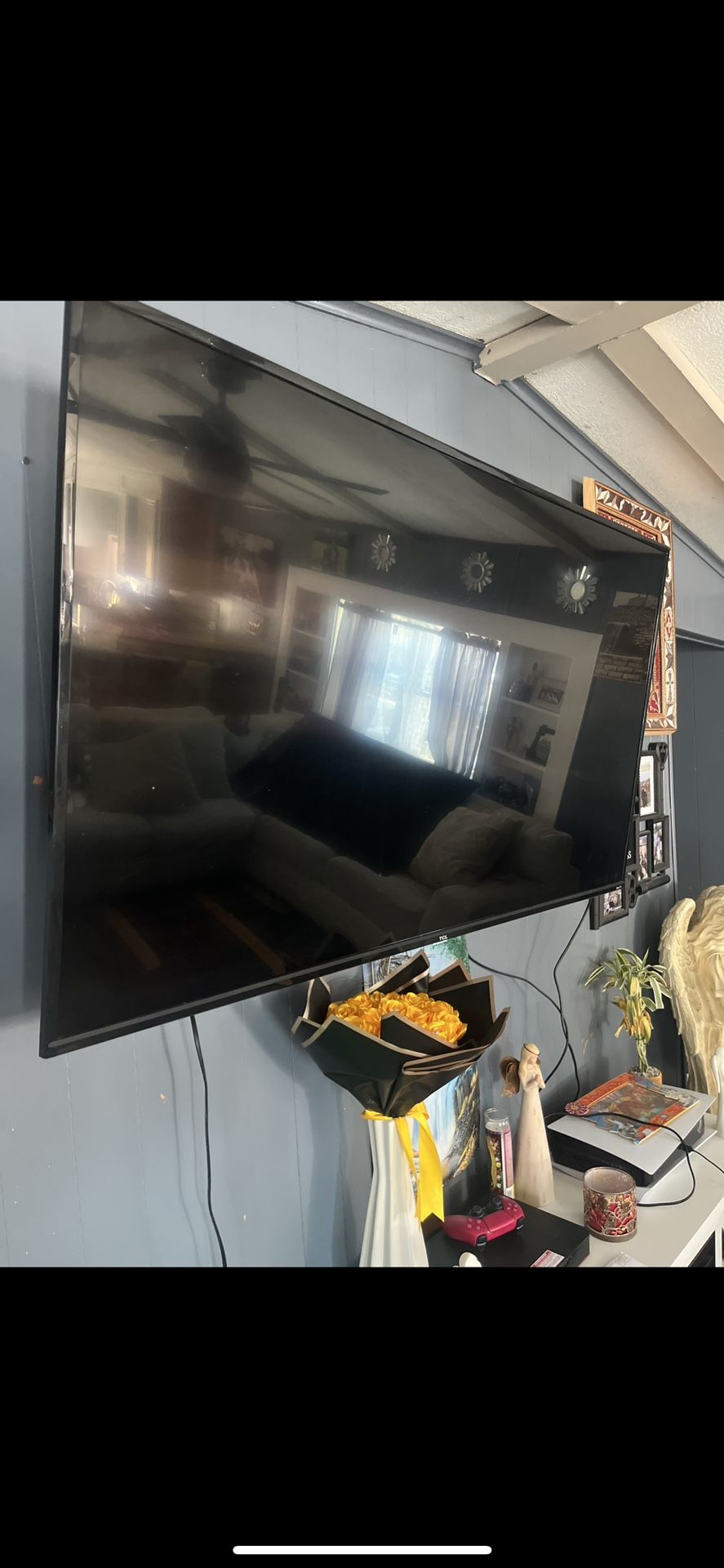 TCL ROKU 60 inch