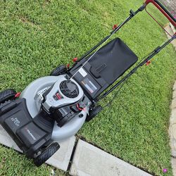 Murray 22in 150cc Self Propelled Brand New Nuevo