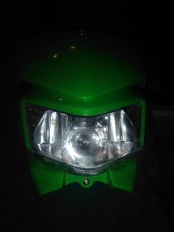 Headlight brand new