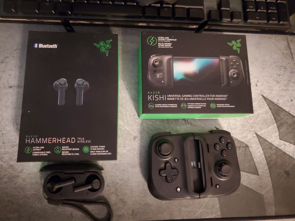 Razer Kishi Controller (Android) and Razer Hammerhead Wireless Earbuds