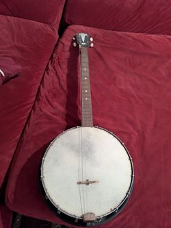 Vintage kay banjo needs a few strings replaced