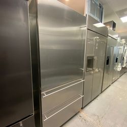 Liebherr Refrigerator 36"inch 3 Doors Bottom Freezer 