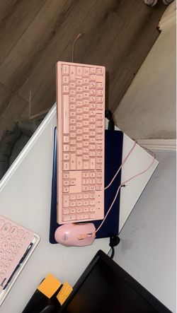 Pink Keyboard & Mouse