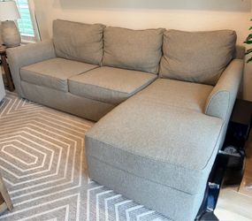 Kevin Charles sectional by City Furniture